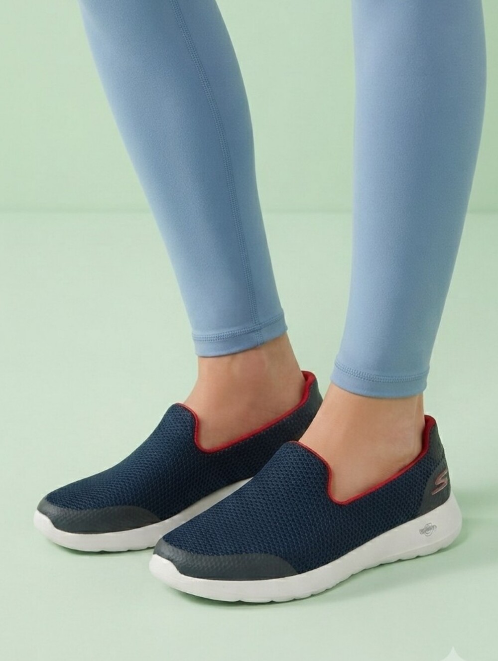 Skechers AIR COOLED GOGA MAX Slip On Athletic Shoes Lightweight Sneaker 7 Navy
